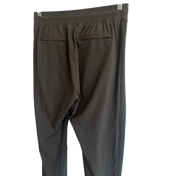 Athleta Brooklyn Legacy Mid Rise Jogger, Mountain Olive, Size 6 - Picture 9 of 10